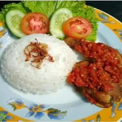 Gambar Makanan Ayam Serundeng Dan Penyet Bu Sri 6