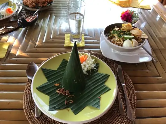 Gambar Makanan Warung Bambu Pemaron 11