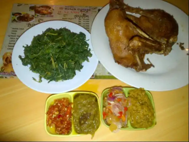 Gambar Makanan Bebek Goreng H. Slamet 4