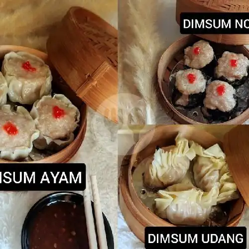 Gambar Makanan Ayam penyet Uuenak, Jl Jamin Ginting Km 11.5 3