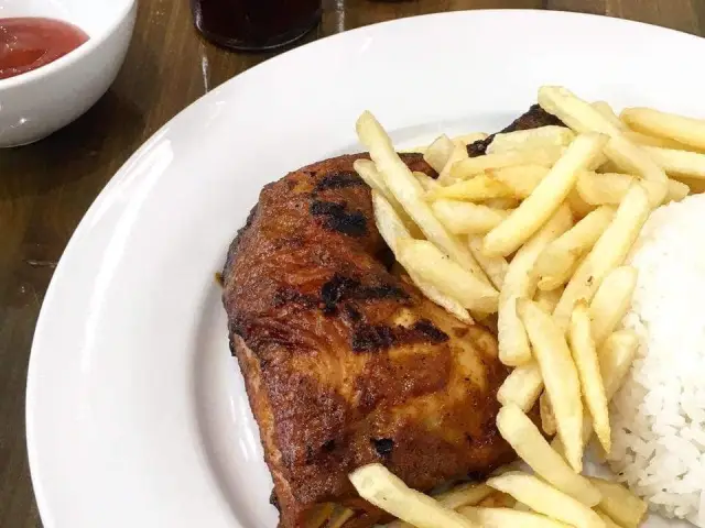 Eduardo's Peri-Peri Flame-Grilled Chicken Food Photo 14