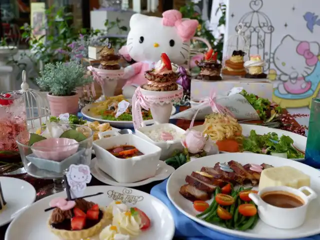Hello Kitty Cafe Food Photo 4