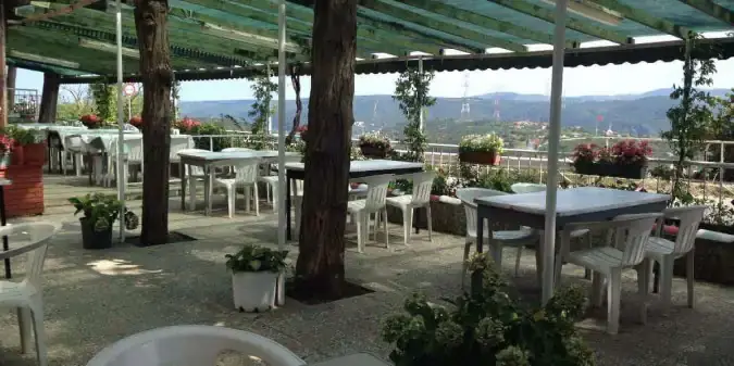 Gülbahçe İzzet Baba Restaurant