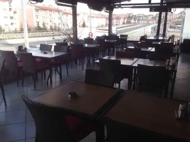 Cumhuriyet Cafe Bistro'nin yemek ve ambiyans fotoğrafları 1