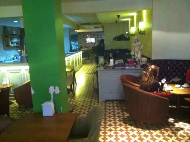Zehra Cafe & Restaurant'nin yemek ve ambiyans fotoğrafları 10