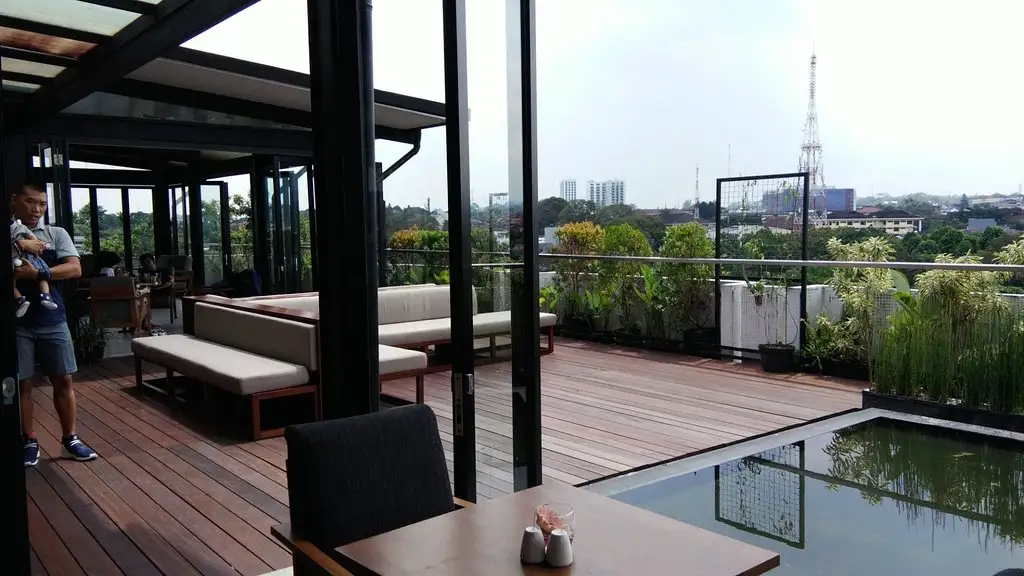 Morning Glory At Rooftop Mitra Hotel Bandung