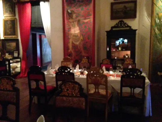 Gambar Makanan Suzie Wong Lounge & Bar At Tugu Kunstkring Paleis 2