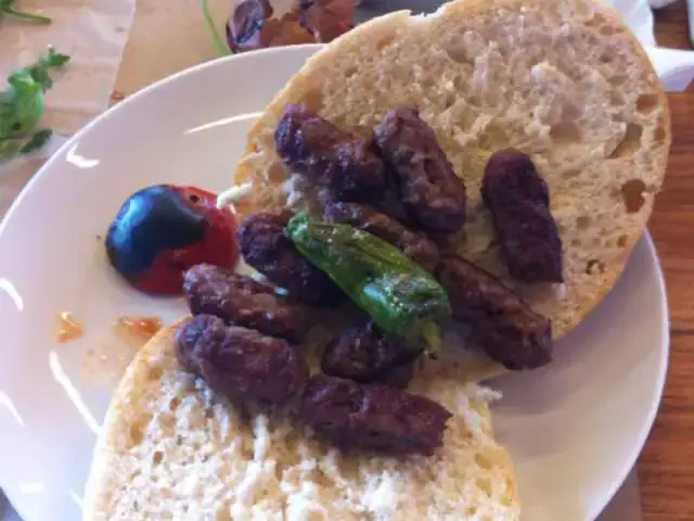 Köz Köfte & Kebap'nin yemek ve ambiyans fotoğrafları 5