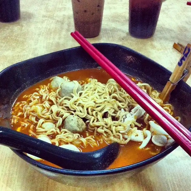 Heng Heng Tomyam Mee Food Photo 4