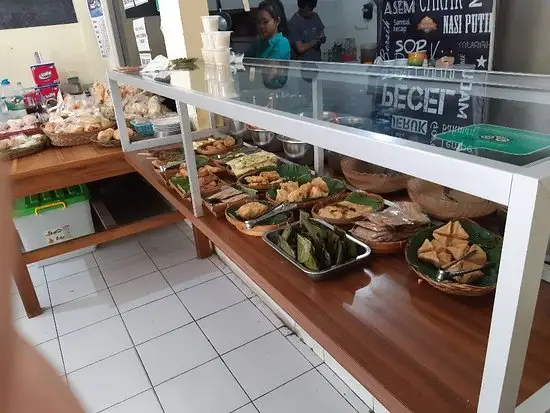 Gambar Makanan Pecel Dewi - Indonesian Restaurant 9