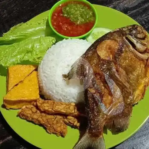 Gambar Makanan Ayam Goreng Mama Ali 12