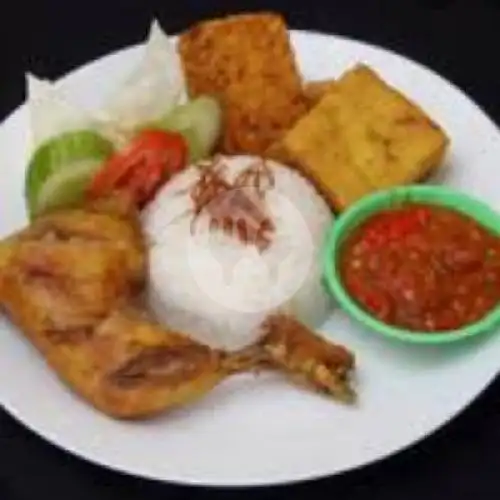 Gambar Makanan Pecel Ayam, Pecel Lele, Mie Pedas Dan Kelapa Muda Nuansa Alam 2