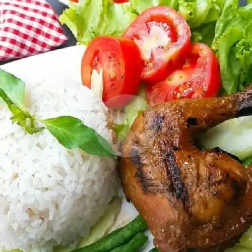 Gambar Makanan Nasi Goreng Dan Ayam Geprek Mama Putri, Kampung Bali 6