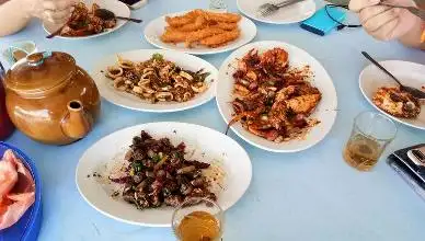Bintang Sungai Burung Seafood Restaurant