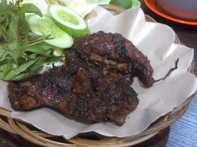 Gambar Makanan Ayam Goreng Malioboro 11