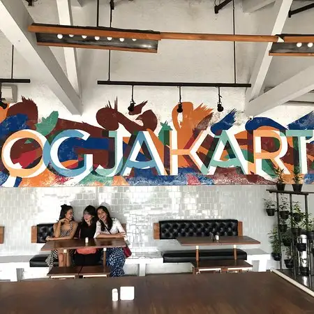 Gambar Makanan Lokal Hotel Restaurant Culture Us 14