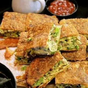 Gambar Makanan GarasiFood 016 Martabak & Terang Bulan, Letda Tantular 9