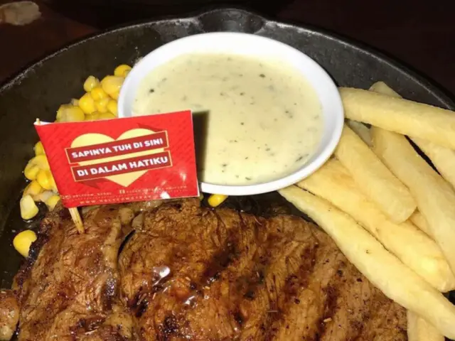 Gambar Makanan SteakHotelbyHolycow! 11