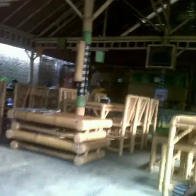 Warung Paon, Special Ayam Guling