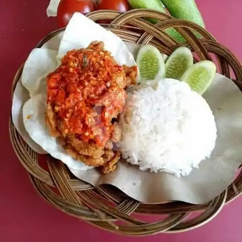 Gambar Makanan AYAM GEPREK DAN PENYET PUTRI, Kebon Baru 6