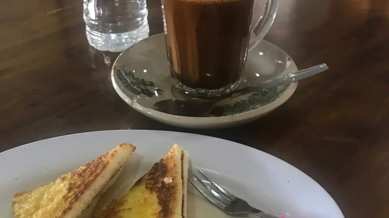 Mie Terempa Kedai Kopi Berkat Tiban