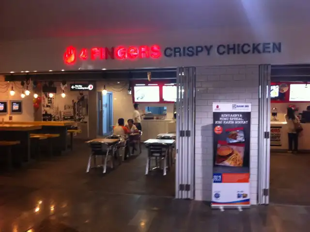 Gambar Makanan 4 Fingers Crispy Chicken 3