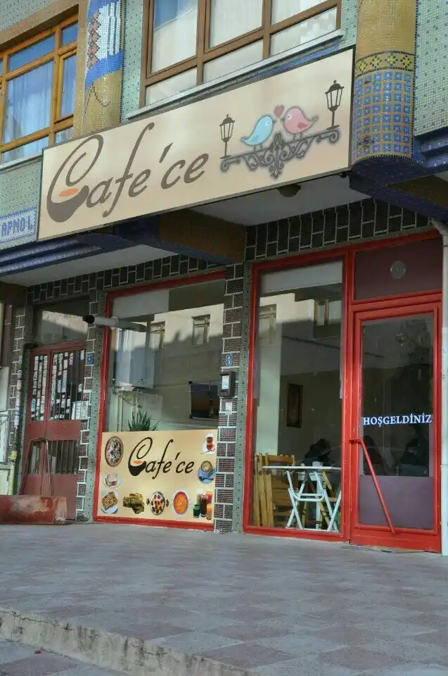 Cafe'ce'nin yemek ve ambiyans fotoğrafları 2