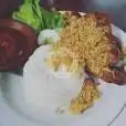 Gambar Makanan nasi uduk ayam goreng pecel lele podok pinang 6