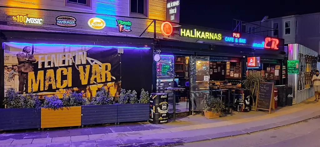 Halikarnas Pub ERbar'nin yemek ve ambiyans fotoğrafları 2
