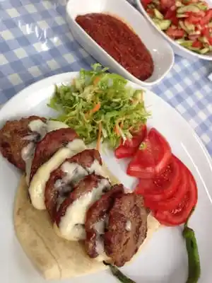 Meşhur Köfteci Sami Usta'nin yemek ve ambiyans fotoğrafları 6