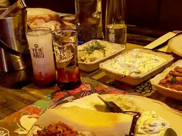 Hiç Kadıköy'nin yemek ve ambiyans fotoğrafları 12