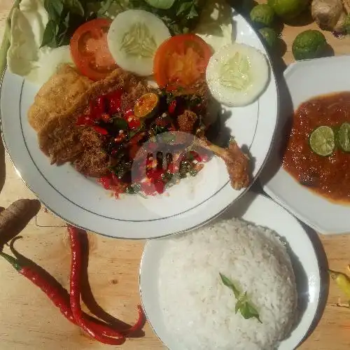 Gambar Makanan Ayam Penyet Alvira, Rappocini 15