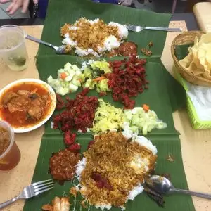 Sri Nirwana Banana Leaf House Food Photo 8