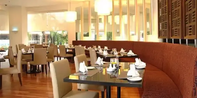 Zende Restaurant - Seri Pacific Hotel