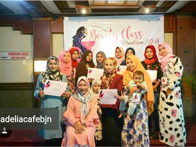 Gambar Makanan Adelia Cafe & Resto 20