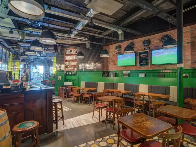 Dubliner Irish Pub Restaurant'nin yemek ve ambiyans fotoğrafları 37