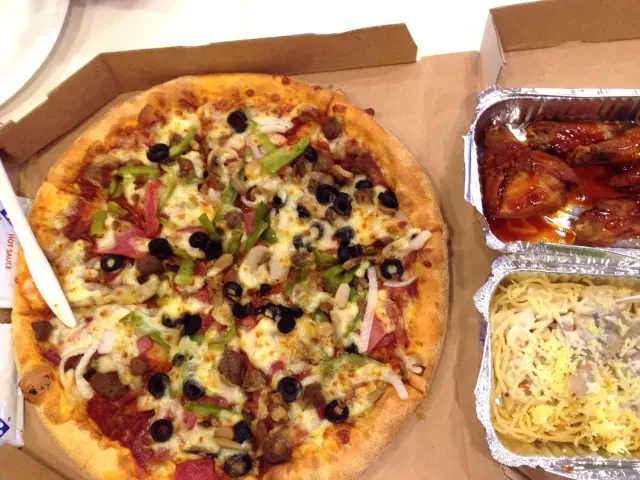 Domino's Pizza Food Photo 7