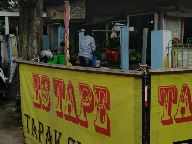 Gambar Makanan Es Tape Tapak Siring 2