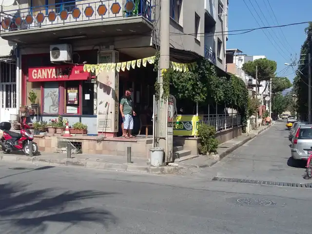 Tatlı'nın Yeri Yeşilovaspor Lokali'nin yemek ve ambiyans fotoğrafları 1