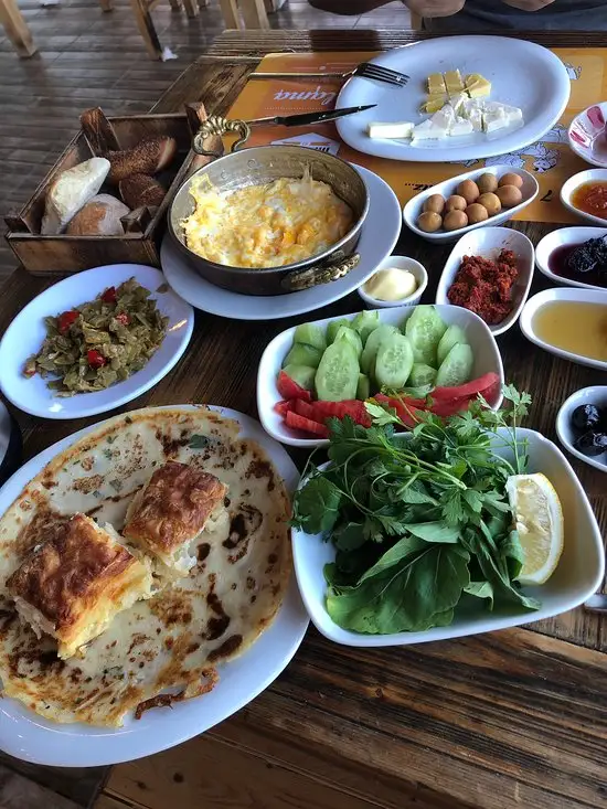 Muhlama Karadeniz Mutfagı'nin yemek ve ambiyans fotoğrafları 5