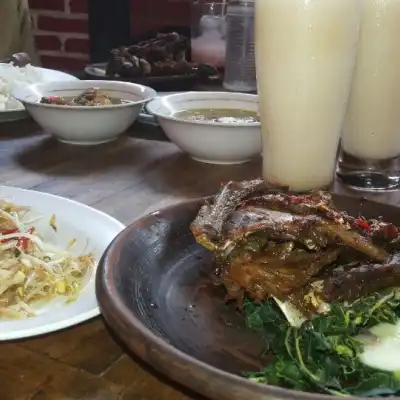 Bebek & Ayam Goreng Pak Ndut