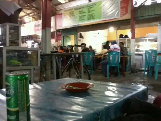 Gambar Makanan Jalan Roda 2