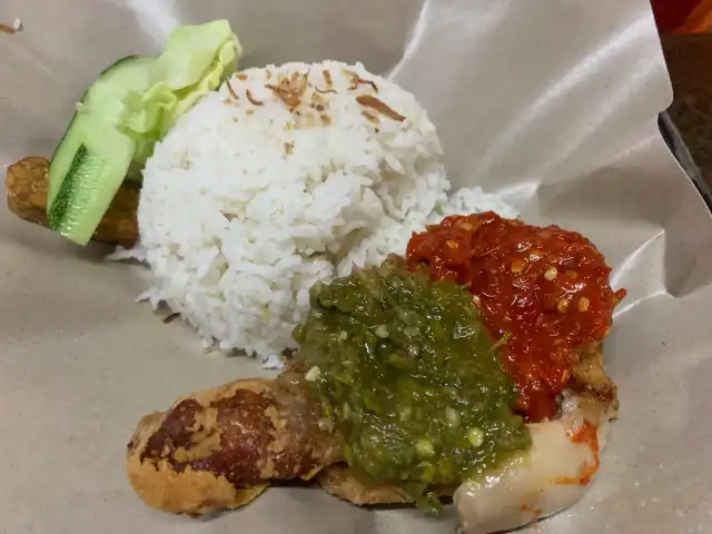 Nasi Ayam Geprek Sambal Universal Food Photo 3