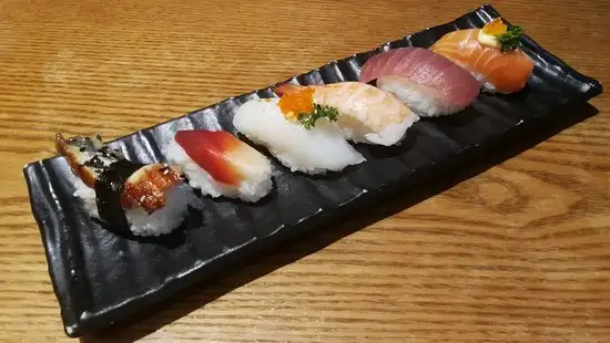 Excapade Sushi Food Photo 7