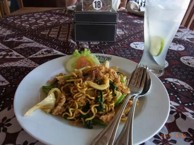 Gambar Makanan Senthong Sari Restaurant 1