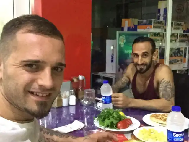 Arslan Kardeşler Köfte Piyaz'nin yemek ve ambiyans fotoğrafları 11