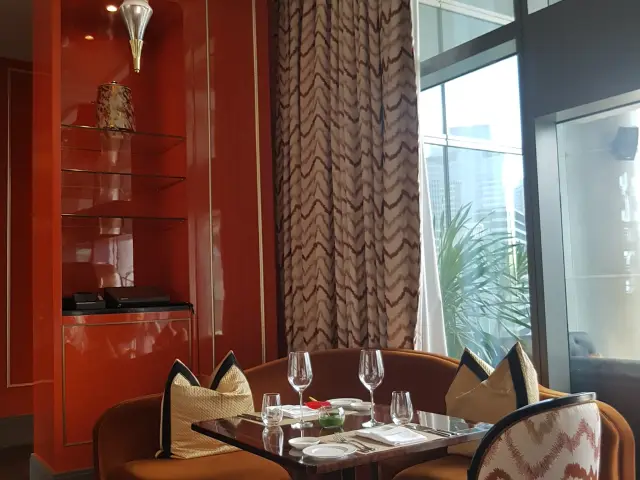 Gambar Makanan Alto Restaurant & Bar - Four Seasons Hotel 7