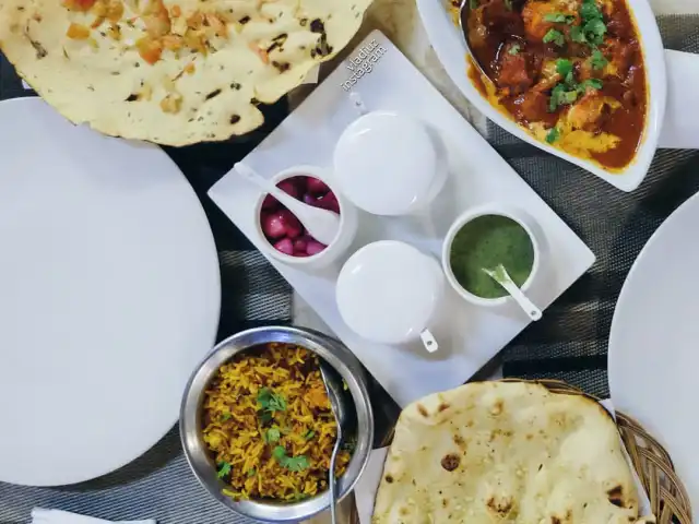 Gambar Makanan Taal Restaurant India 3