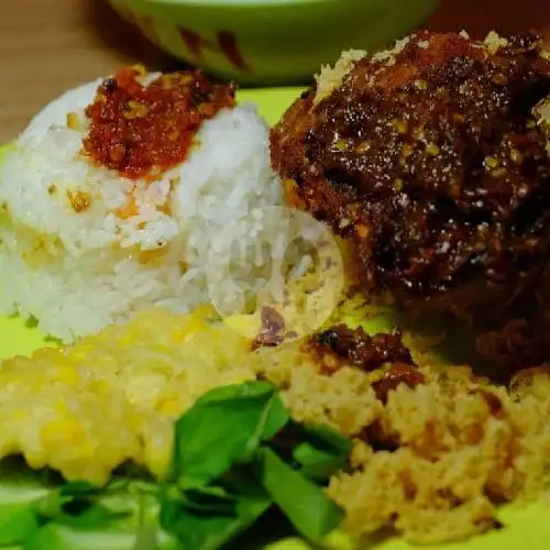 Gambar Makanan Nasi Bebek Ibu Nur 2