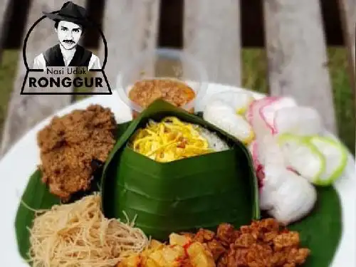 Nasi Uduk Ronggur, Munggu